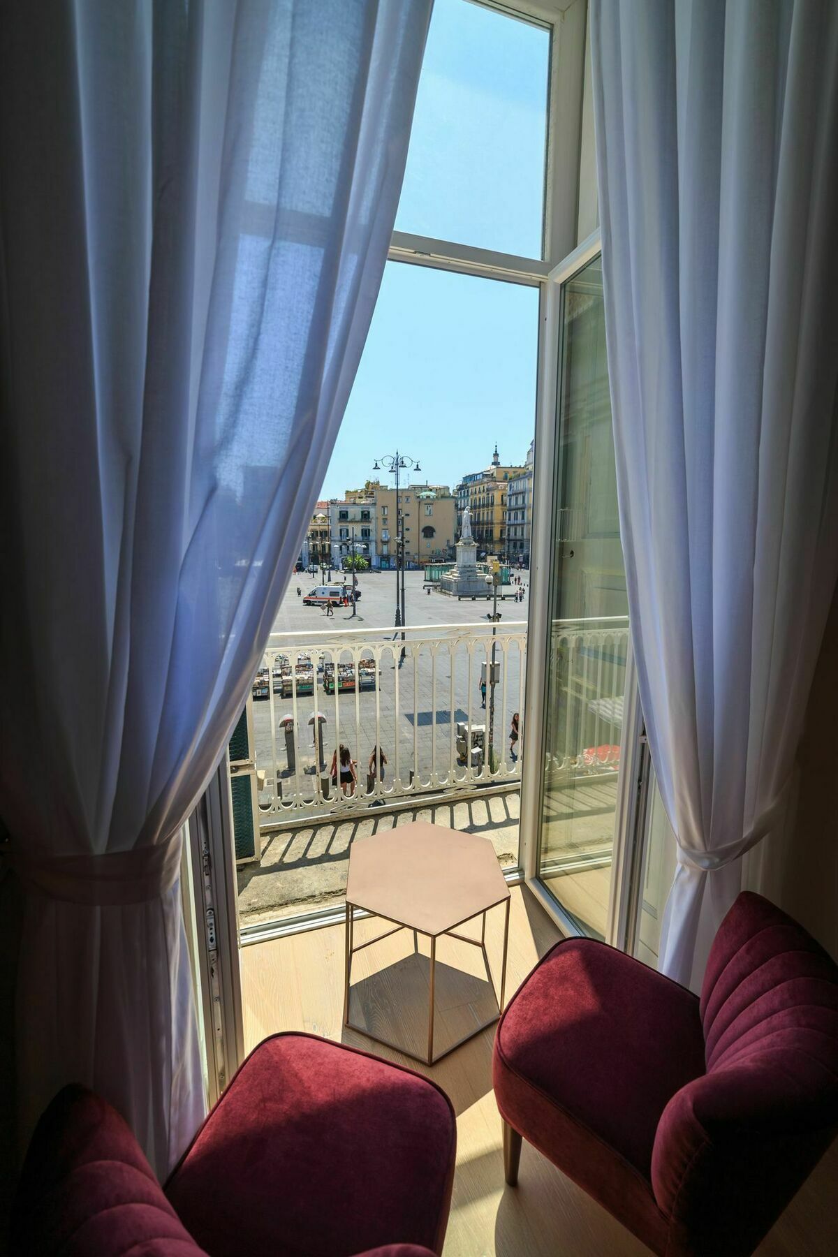 The Dante House By House In 2* Napoli