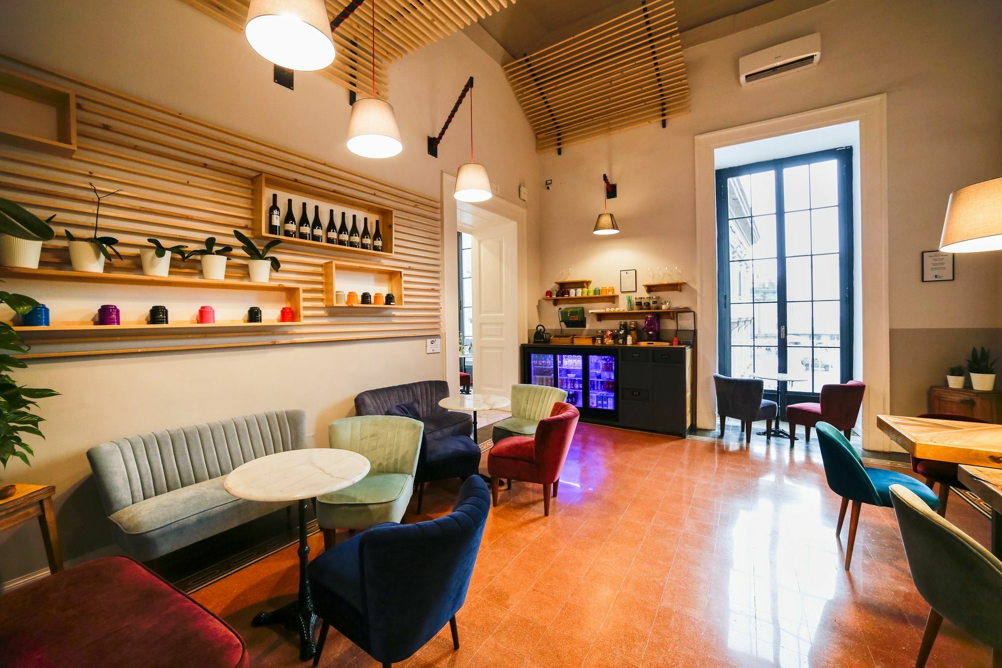 Couette-café The Dante House By House In Naples